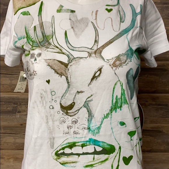 Iron Fist Women's  Deer Diary Short Sleeve Tee NWT G4 - Picture 2 of 3